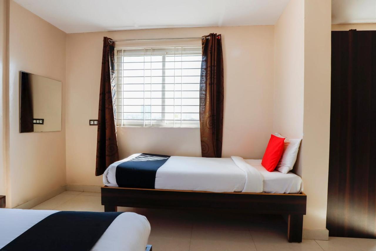 Capital O 70534 Habitat Suites And Rooms Bangalore Exterior foto